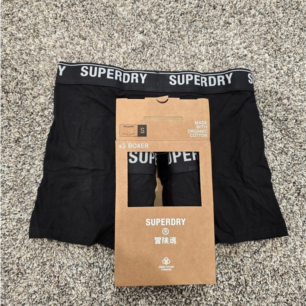 NIB Superdry Men's 3 Pack Organic Cotton Boxers Black Size Small Gray Letters P6